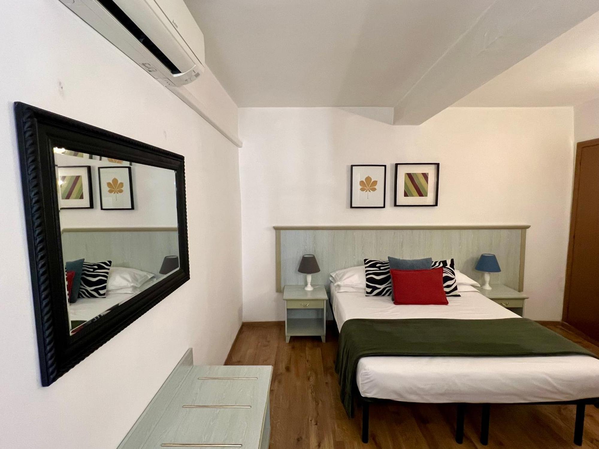 Charming Navona Hotel Rome Buitenkant foto